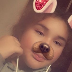 Meet your Posher, Mireya